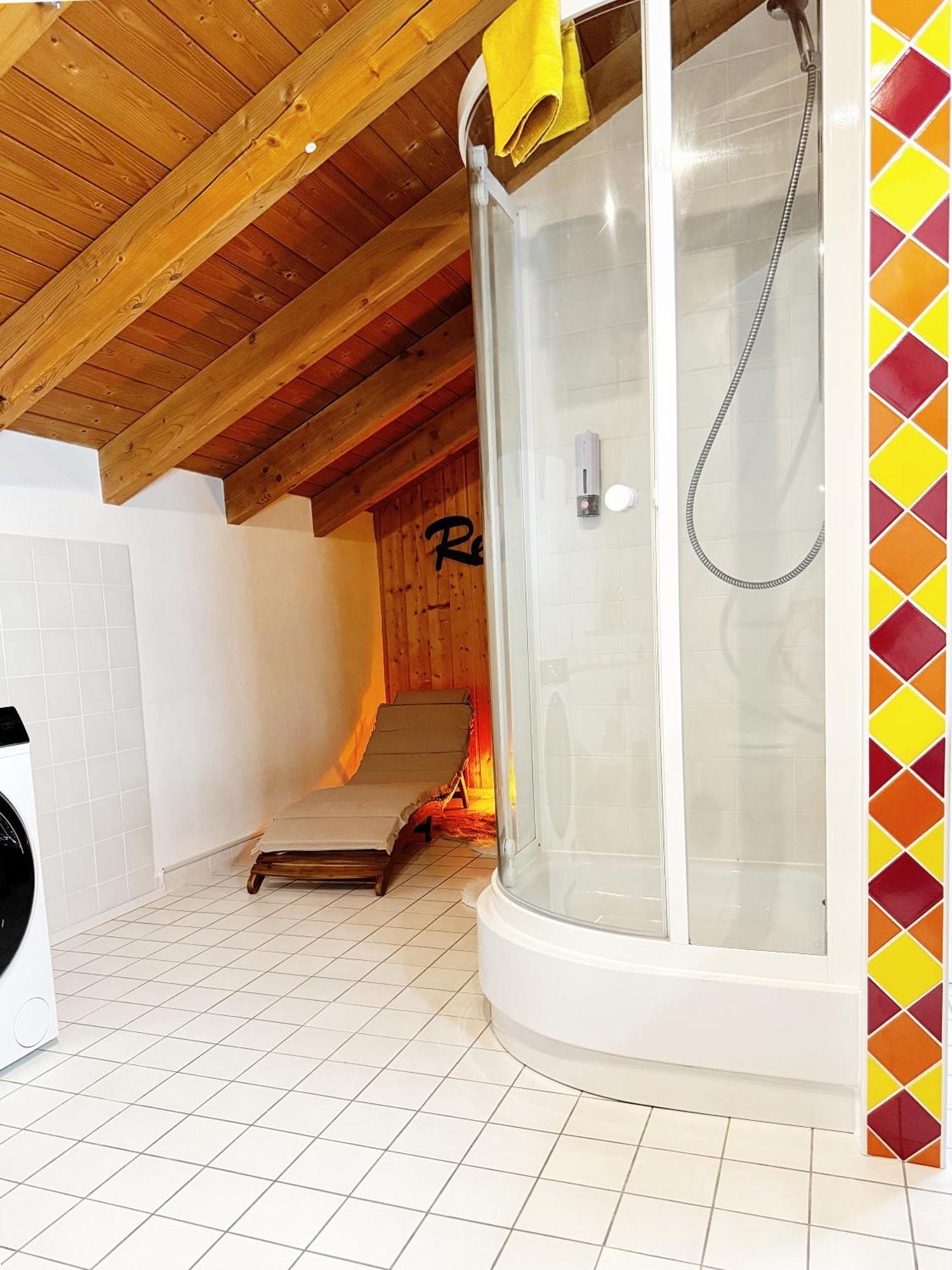 !Goldpath! Loft - Exclusiv - Xxl - Central - Sauna - Tiefgarage - Cozy Waldkirchen Luaran gambar